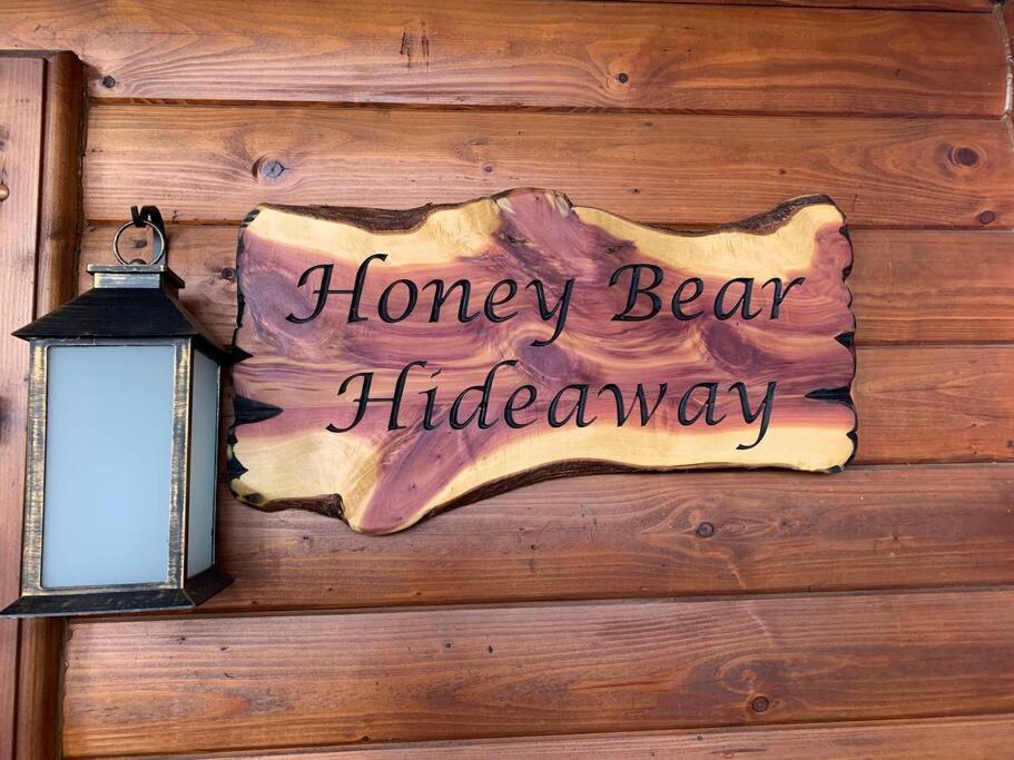 Honeybear Hideaway Cabin Hayward Eksteriør billede